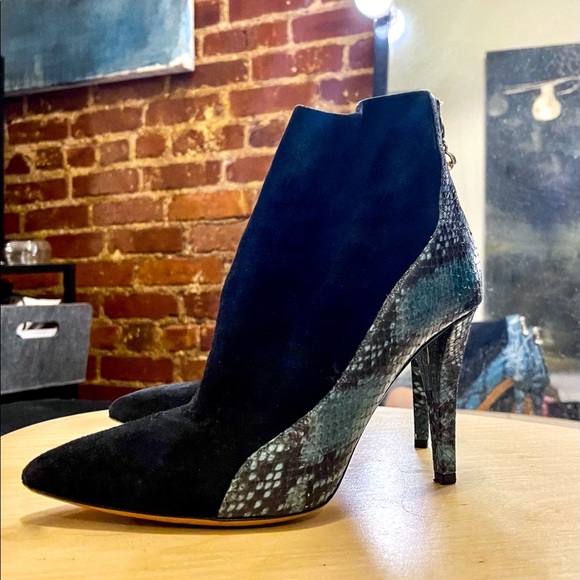 & Other Stories Leather Suede snake detail booties - Picture 2 of 6